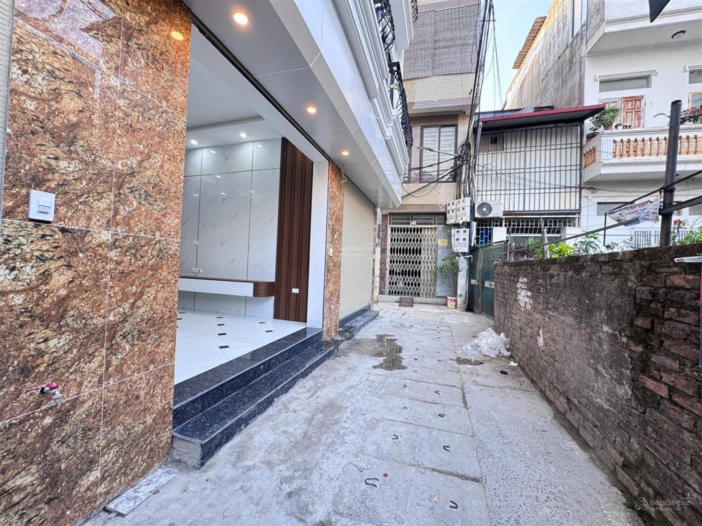 Bán nhà 5 tầng đa sỹ dân xây chắc chắn