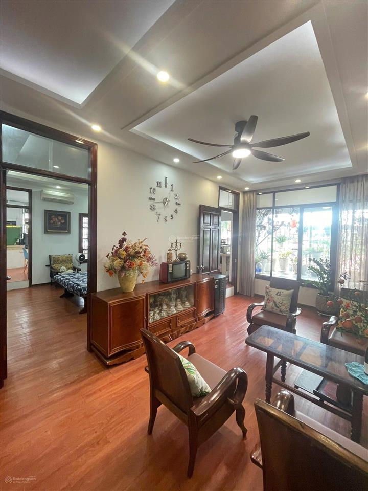 Tập thể hv ngân hàng, chùa bộc, lô góc 3 thoáng, 80m2 (sổ 52 m2), 3 ngủ, nhỉnh 5 tỷ.