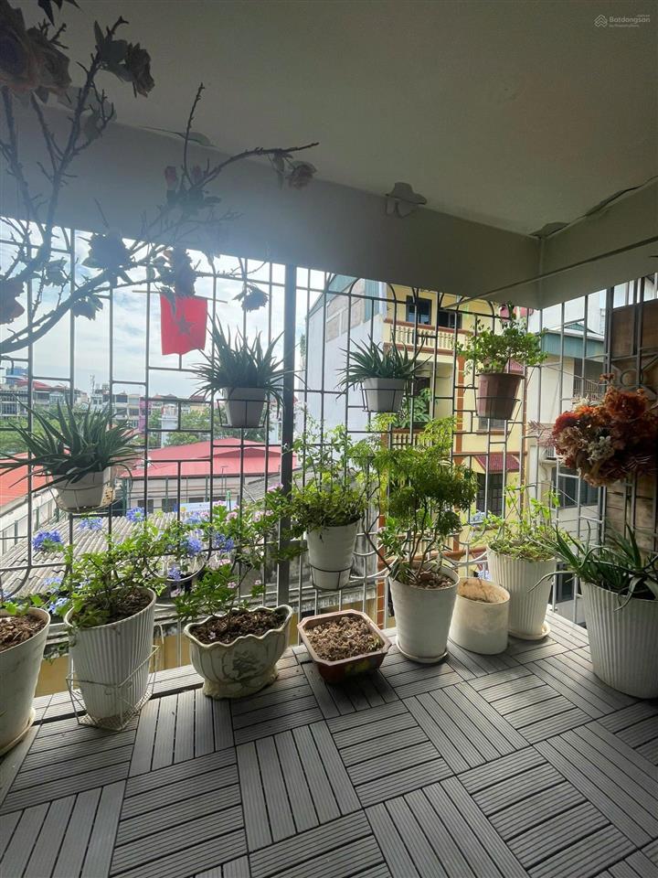 Tập thể hv ngân hàng, chùa bộc, lô góc 3 thoáng, 80m2 (sổ 52 m2), 3 ngủ, nhỉnh 5 tỷ.