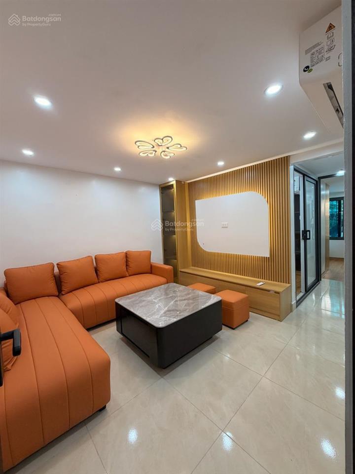 Tập thể thành công, mặt phố, t3, 50 m2 (có sổ), 2 ngủ, nhỉnh 3 tỷ