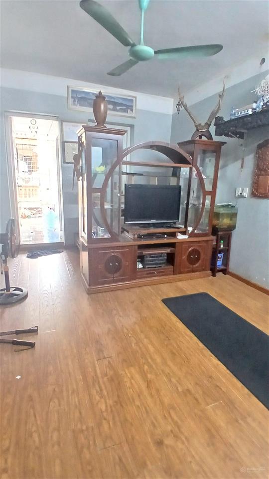 Tập thể kim liên, khu b, lô góc 3 thoáng, 75 m2 (55.4 m2 sổ), 3 ngủ, 5.x t/ỷ.