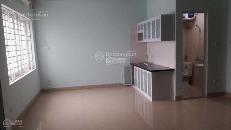 Phòng ở studio cao cấp 30m2, mặt đường ô tô, khu biệt thự thọ tháp