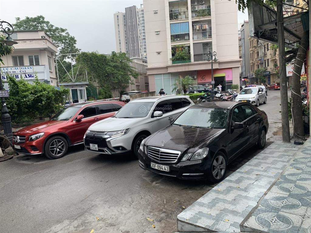 Cho thuê văn phòng 110m2, phố yên hòa, hà nội