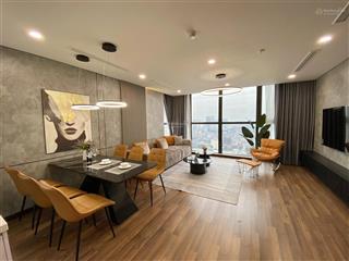 Bán gấp căn chung cư golden park  cầu giấy. 96m2, 3 ngủ 2wc. đủ đồ. giá 10.4tỷ. l/h 0917 748 ***