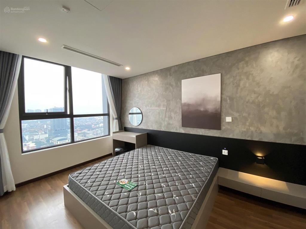 Bán gấp căn chung cư golden park  cầu giấy. 96m2, 3 ngủ 2wc. đủ đồ. giá 10.4tỷ. l/h 0917 748 ***