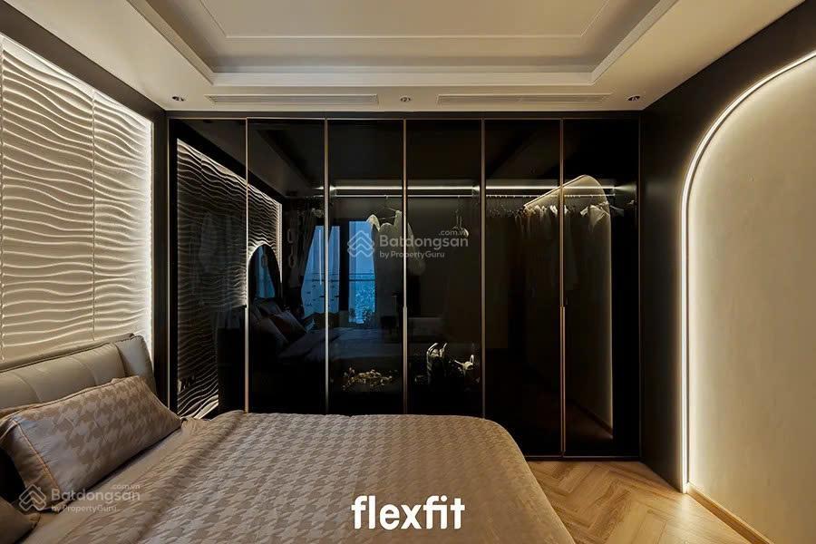 Chính chủ bán the diamond residence lê văn lương. dt 107m2, 3 ngủ. đủ đồ. giá 14.150 tỷ. 0917 748 ***