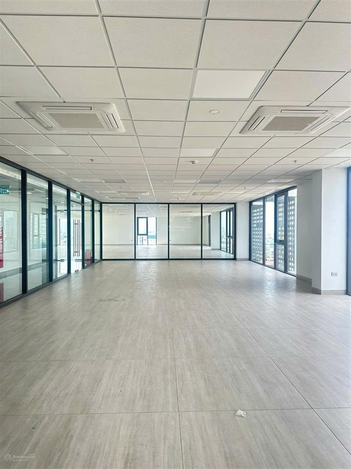 Chính chủ cho thuê văn phòng full nội thất trong tòa vp cao cấp gems empire tower 201 trường chinh