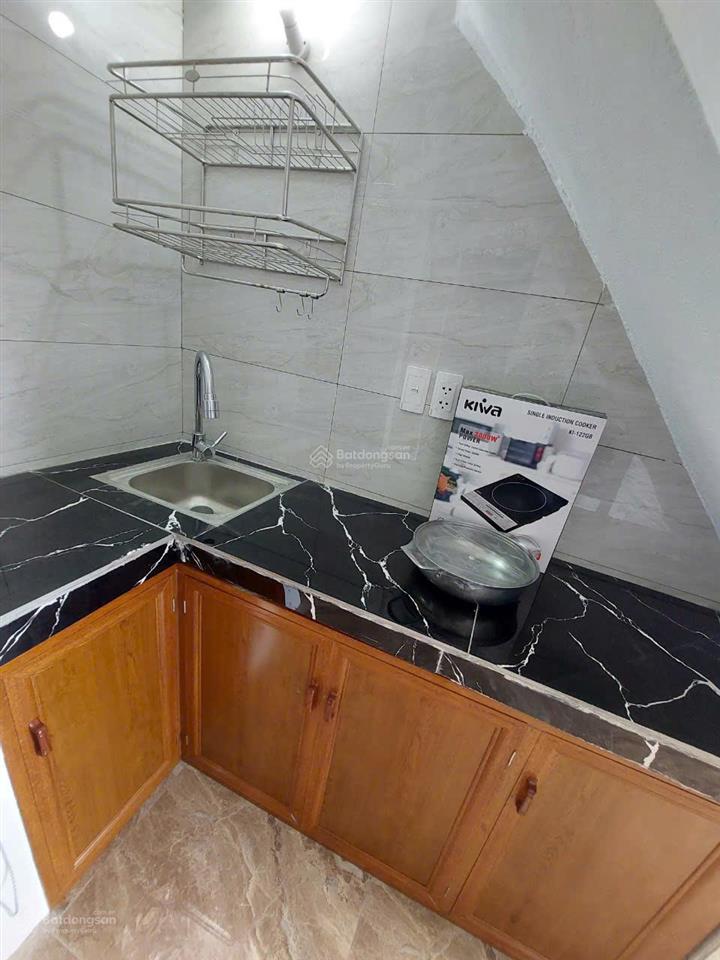 Chính chủ cho thuê ccmn có gác lửng, thang máy, full đồ, giá 3,8 tr/tháng  ở được 3 người