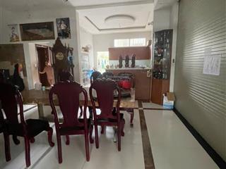 Bán cặp nhà biệt thự kdc 6bt30 dt 400m2 xd hầm trệt 2 lầu giá chỉ 35 tỷ 5.