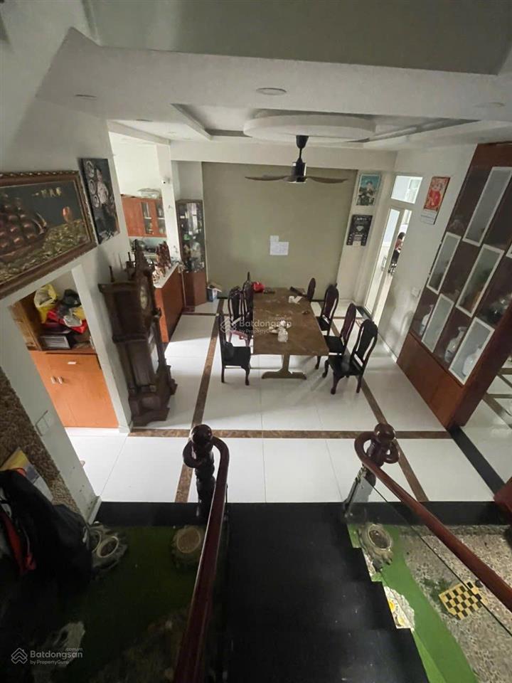 Bán cặp nhà biệt thự kdc 6bt30 dt 400m2 xd hầm trệt 2 lầu giá chỉ 35 tỷ 5.