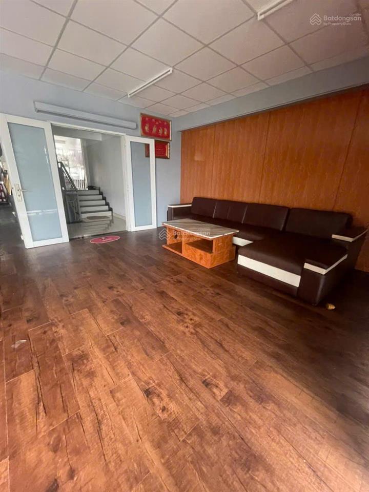 Bán cặp nhà biệt thự kdc 6bt30 dt 400m2 xd hầm trệt 2 lầu giá chỉ 35 tỷ 5.