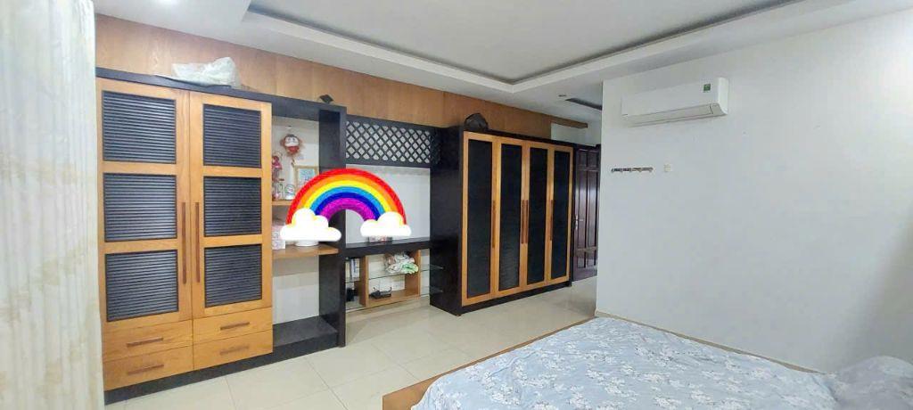 Bán gấp nhà kdc t30 dt 5x17,5m xd trệt, 2 lầu sân thượng giá 9,5 tỷ