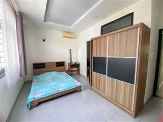 Bán CHDV full nội thất 9 phòng kdc 6b intresco 5x20 trệt 2 lầu sân thượng giá 11 tỷ 8