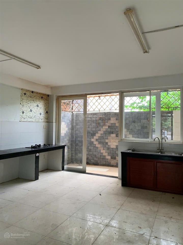 Cho thuê nhà kdc t30 có 6 phòng ngủ 5wc giá 17tr/ tháng ký hd lâu dài ...