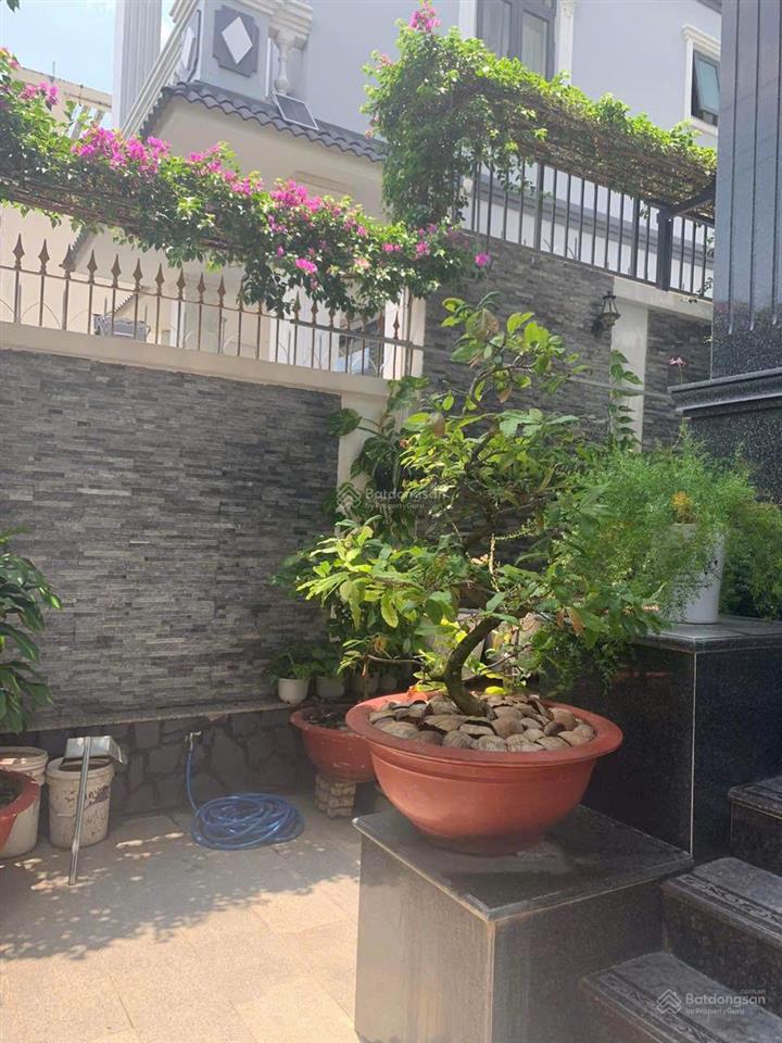 Biệt thự kdc đại phúc view công viên dt 10x20m hầm trệt 2 lầu áp mái giá 19 tỷ