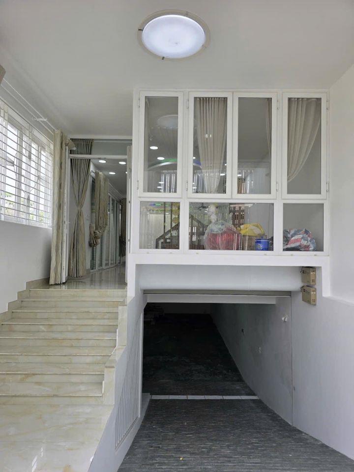 Cho thuê nhà nguyên căn KDC T30 Bình Hưng - DT 110m, hầm trệt 2 lầu sân thượng - 25tr/tháng