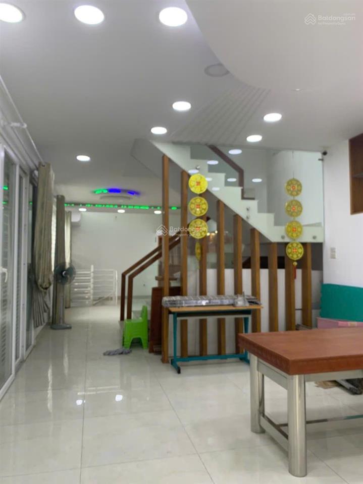 Cho thuê nhà nguyên căn kdc t30 bình hưng  dt 110m, hầm trệt 2 lầu sân thượng  25tr/tháng