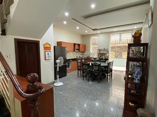 Cho thuê nhà nguyên căn kdc 6b intresco trệt, 3 lầu, sân thượng, giá 20 triệu/tháng