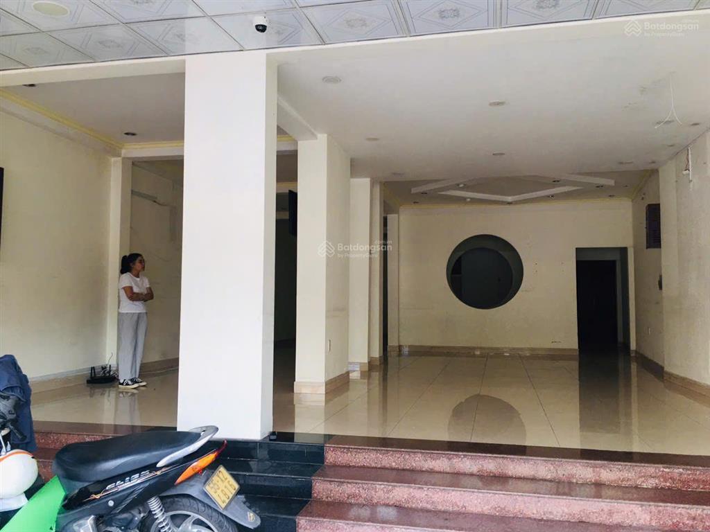 Cho thuê mặt tiền đỗ xuân hợp, ngang 7.6x20, 1 trệt 1 lầu, vị trí đẹp