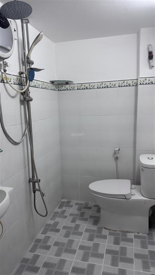 Nhà phố đường phan văn hớn vào 100m 1tr 2 lầu