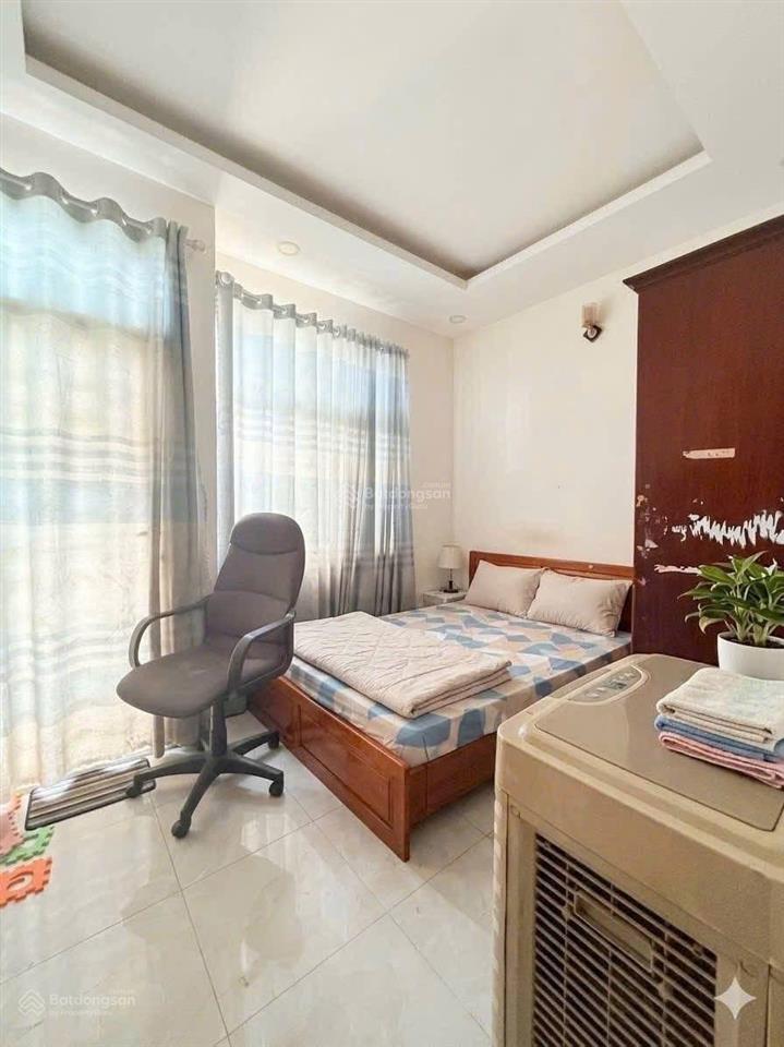 Bán nhà 3 tầng hẻm thông xe hơi nguyễn văn quá quận 12