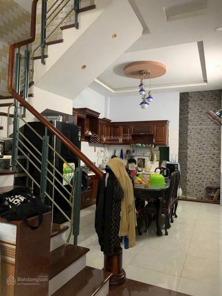 Nhà 2 lầu nguyễn văn quá, bán giá ngộp, 6 tỷ chốt