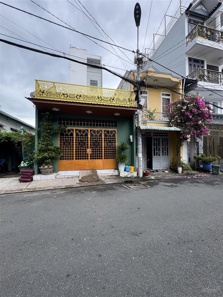 Bán căn nhà đường 8m song hành quận 12