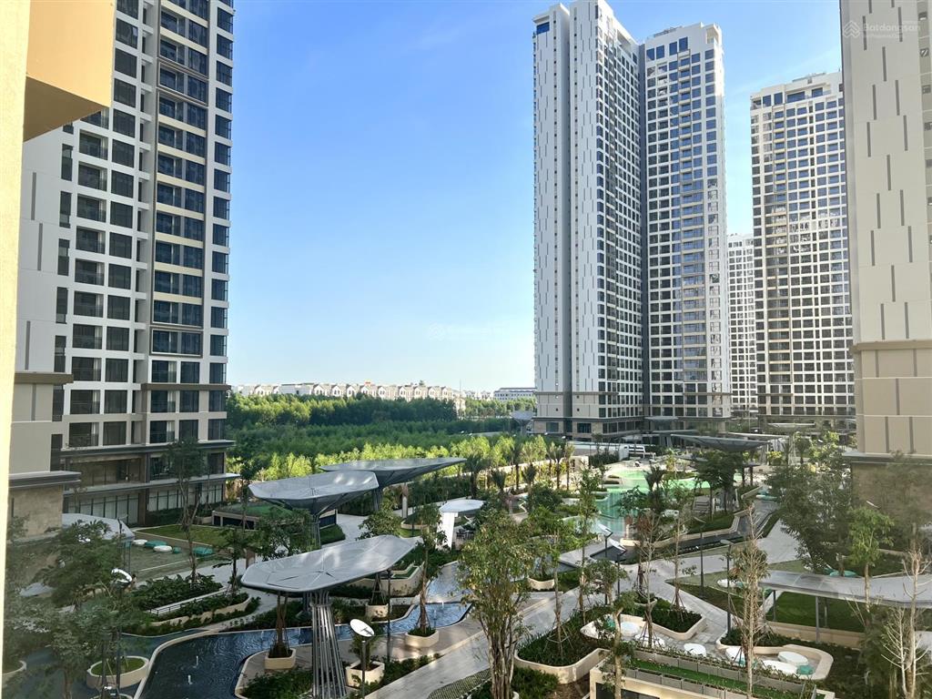 Căn hộ 2pn góc, view nội khu hồ bơi masteri centre point giá 4,5 tỷ sổ hồng chính chủ.