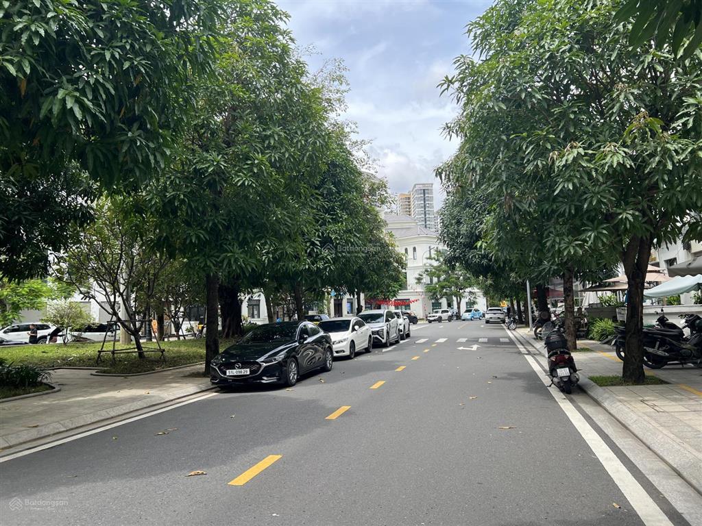 Nhà phố 84m2 có sổ giá hời công viên vinhomes grand park chủ bán gấp.