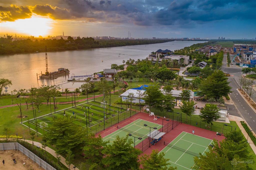 Hot! bán biệt thự đơn lập căn góc swan bay kiểu pháp vị trí hoa hậu, view công viên & gần clubhouse