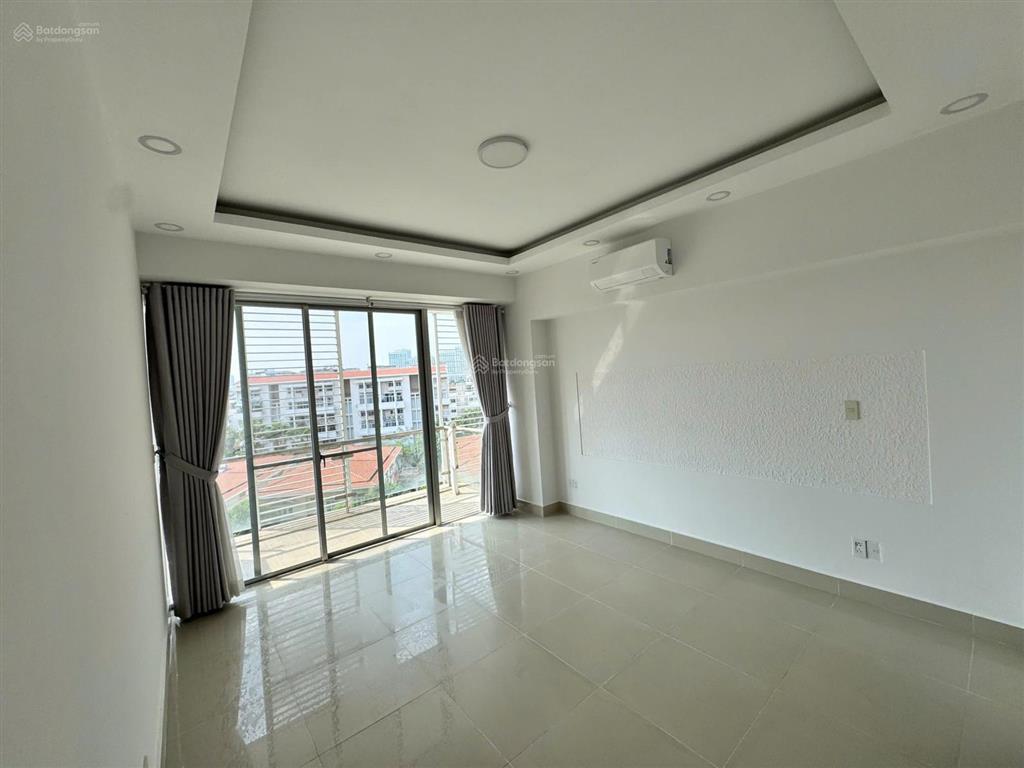 Cho thuê căn hộ garden plaza 1, pmh, q7 dt 150m2, giá 35 triệu/th.  mạnh 0909 297 ***