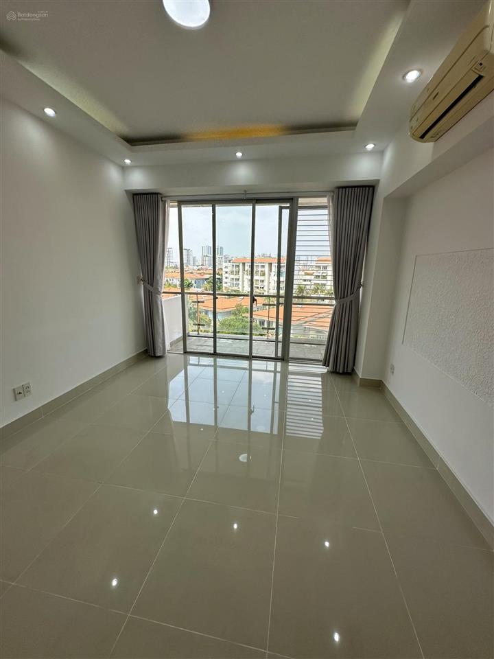 Cho thuê căn hộ garden plaza 1, pmh, q7 dt 131m2, giá 31 triệu/th.  mạnh 0909 297 ***