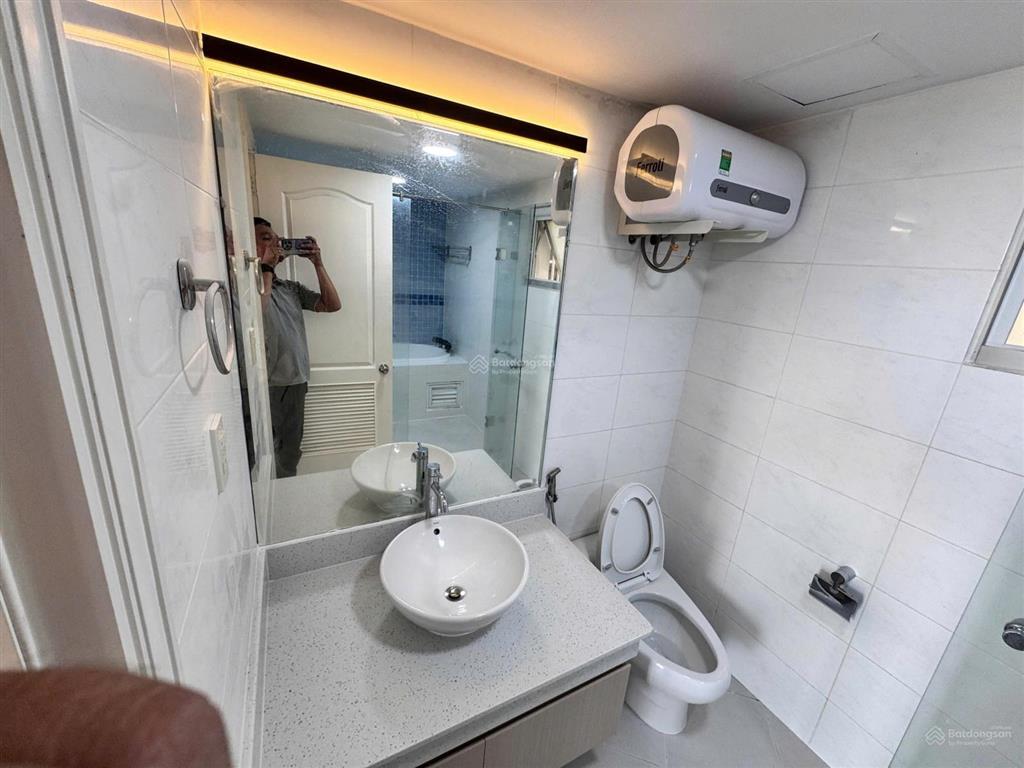 Cho thuê căn hộ garden plaza 1, pmh, q7 dt 150m2, giá 35 triệu/th.  mạnh 0909 297 ***