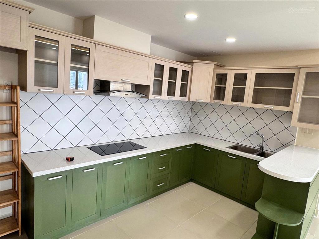 Cho thuê căn hộ garden plaza 1, pmh, q7 dt 150m2, giá 35 triệu/th.  mạnh 0909 297 ***