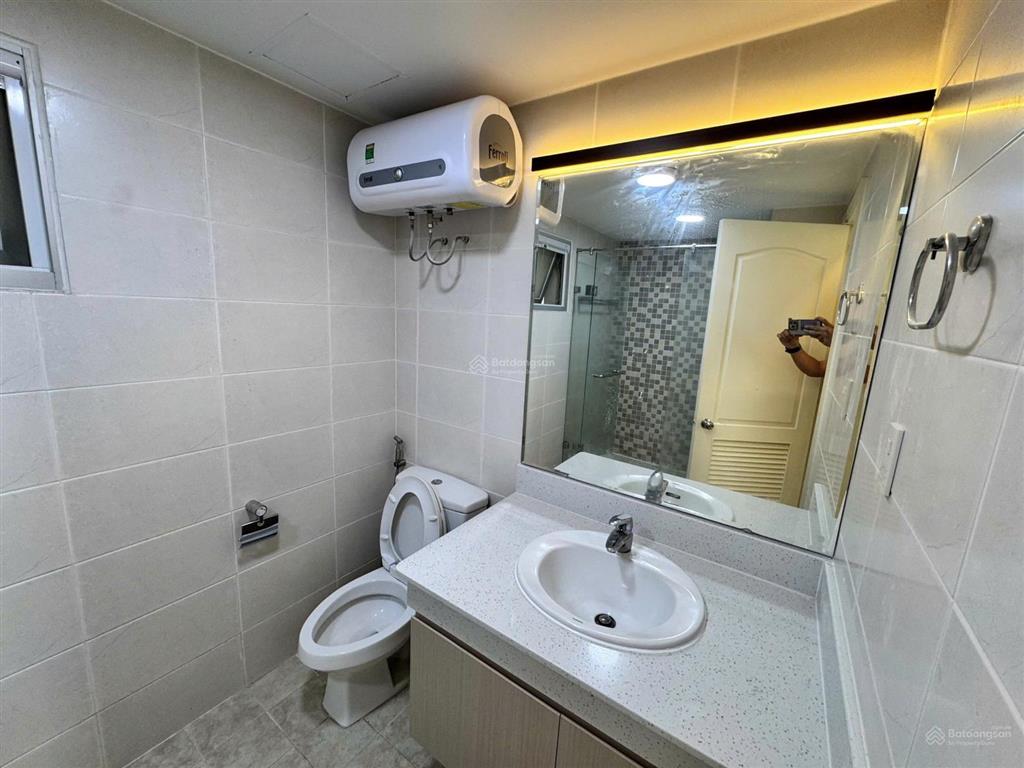 Cho thuê căn hộ garden plaza 1, pmh, q7 dt 150m2, giá 35 triệu/th.  mạnh 0909 297 ***
