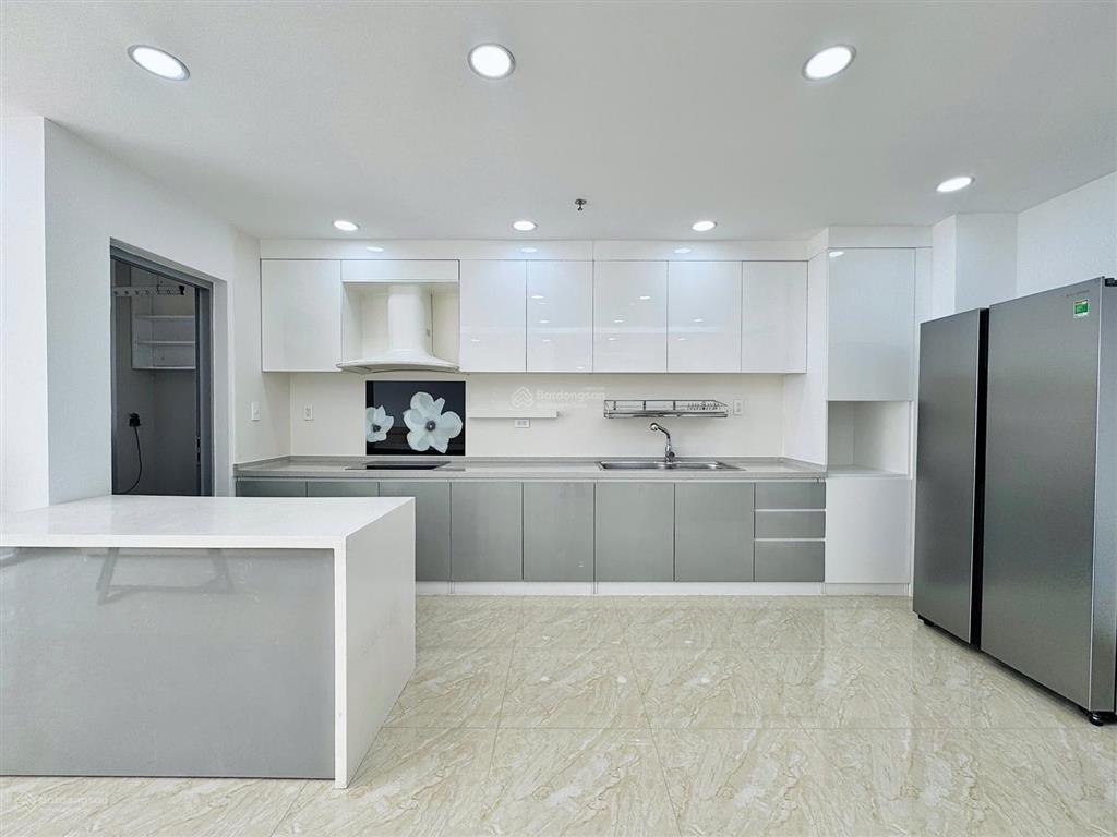 Bán gấp căn hộ green valley, phú mỹ hưng, q7, dt 130m2, giá 10.8 tỷ.  mạnh 0909 297 ***