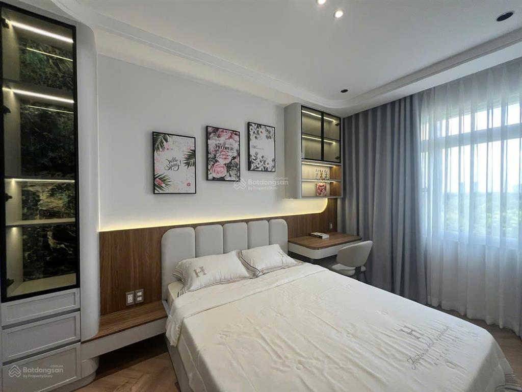 Cần bán chcc green view, pmh, quận 7. dt 117m2, 3pn  2wc. giá 10,9 tỷ,  mạnh 0909 297 ***