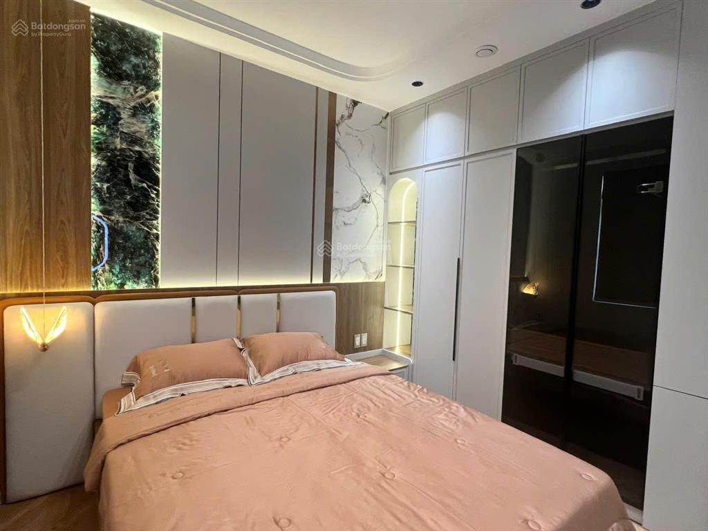 Cần bán chcc green view, pmh, quận 7. dt 117m2, 3pn  2wc. giá 10,9 tỷ,  mạnh 0909 297 ***