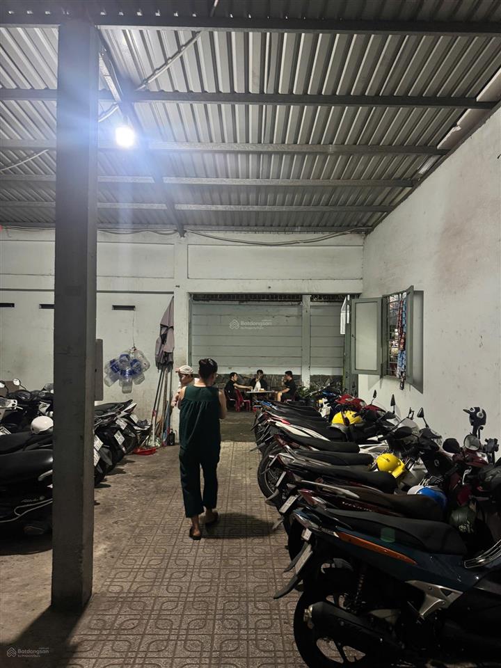 Bán dãy nhà trọ xây sẵn, khách thuê luôn full. số lượng 70 phòng. giá 45 tỷ.  mạnh 0909 297 ***