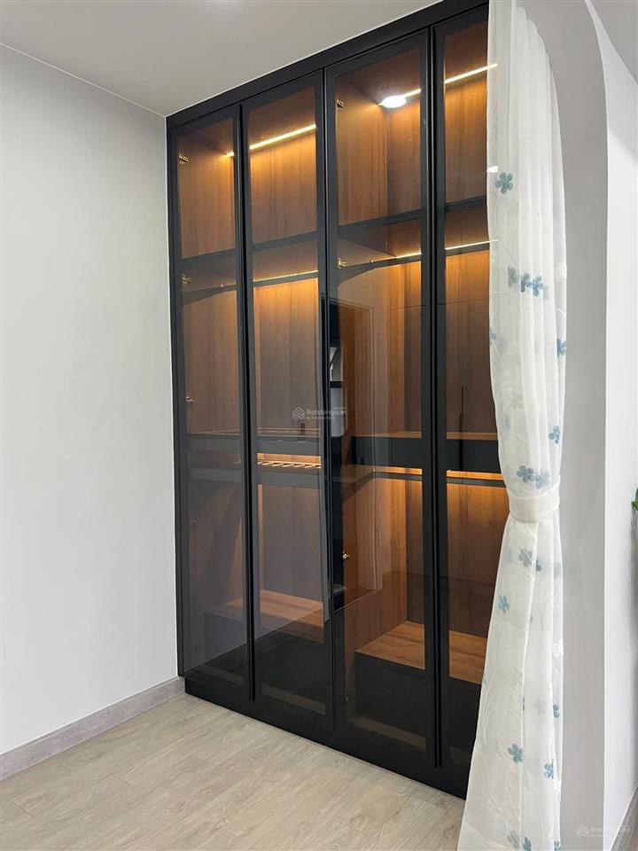 Cho thuê căn hộ grand court 2, phú mỹ hưng, quận 7. giá 40 triệu. . e mạnh.0909 297 ***