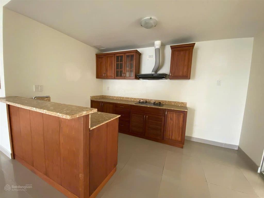 Cần bán căn hộ garden plaza 2, phú mỹ hưng, quận 7. giá 15 tỷ.  e mạnh. 0909 297 ***