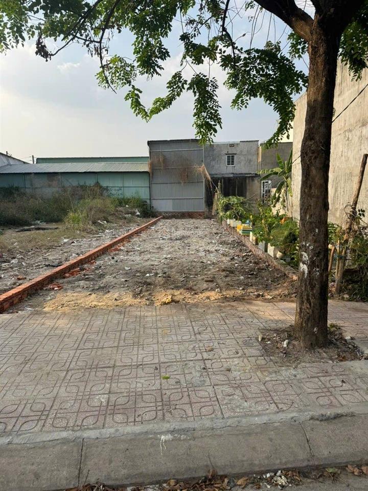 Bán đất kdc thuận giao phát, kế chợ lâm phát! diện tích 5x27=136.2m, giá 3 tỷ 950tr có hỗ trợ vay