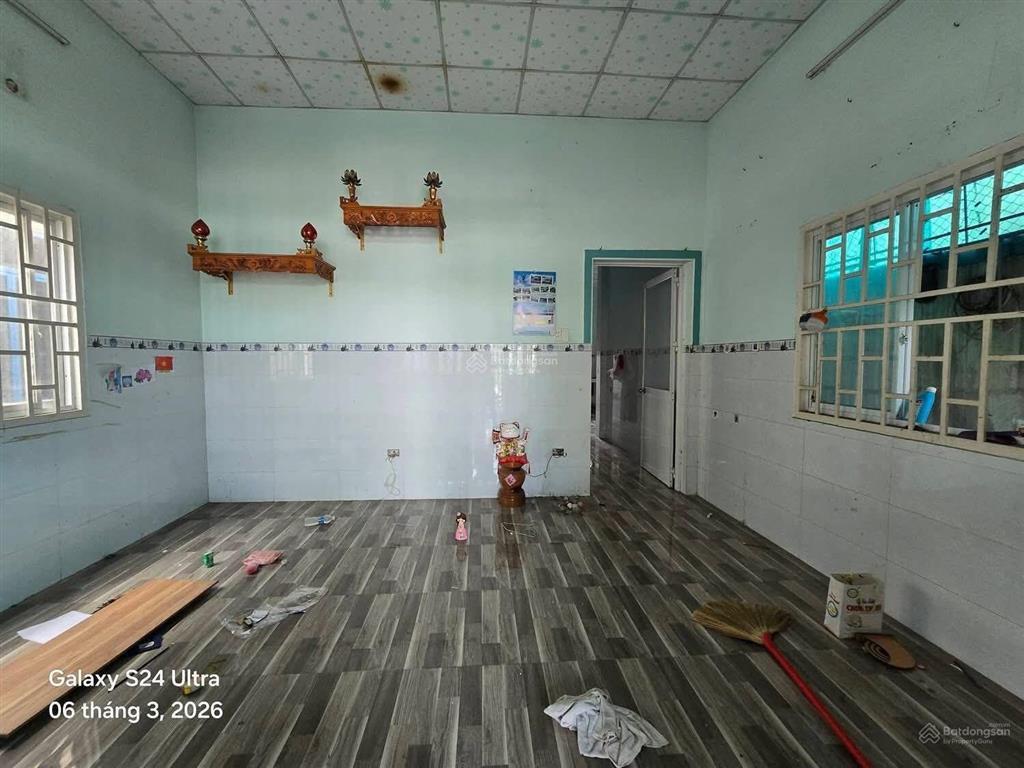 Nhà hoàn công 174m2 ngang 7m đường ôtô quay đầu giá 3.9 tỷ có hỗ trợ bank