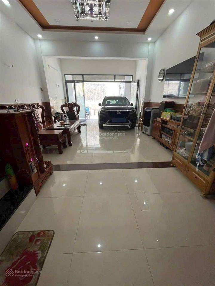 Nhà lầu sân ôto gần trường tiểu học trần quốc toản giá 3 tỷ 980tr bao sang tên. có hỗ trợ bank