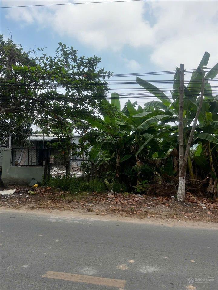 Đất đường cầu tàu gần chợ búng đường 12m đất diện tích 12x37m giá 10 tỷ 500tr