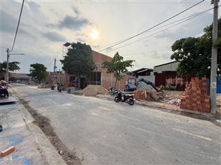 Đất full thổ cư nhựa 6m thông ngay phường bình hòa, kcn vsip 1 giá 2 tỷ 650tr ko còn nền thứ 2