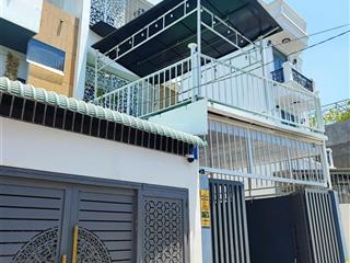Nhà 1 trệt 2 lầu hoàn công sau lưng tiểu học tân thới sân oto giá 4,5 tỷ