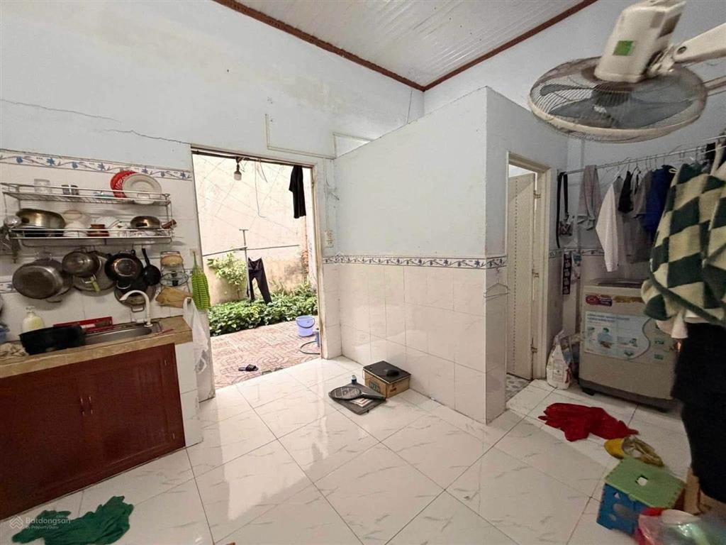 Nhà lái thiêu 5x15m nhựa ôtô ra chợ lái thiêu kế bên tầm 600m giá 3 tỷ 250tr