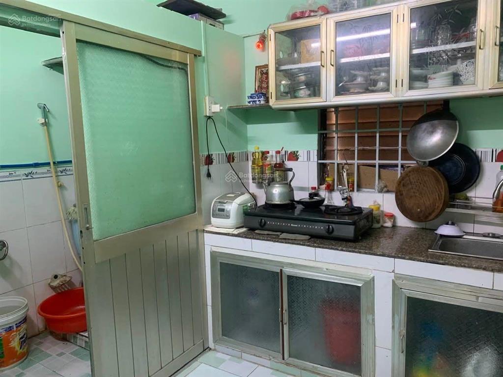 Nhà lái thiêu 66 trệt lầu đường 3,5m bê tông gần ngã 3 cây liễu giá 2,4 tỷ shr
