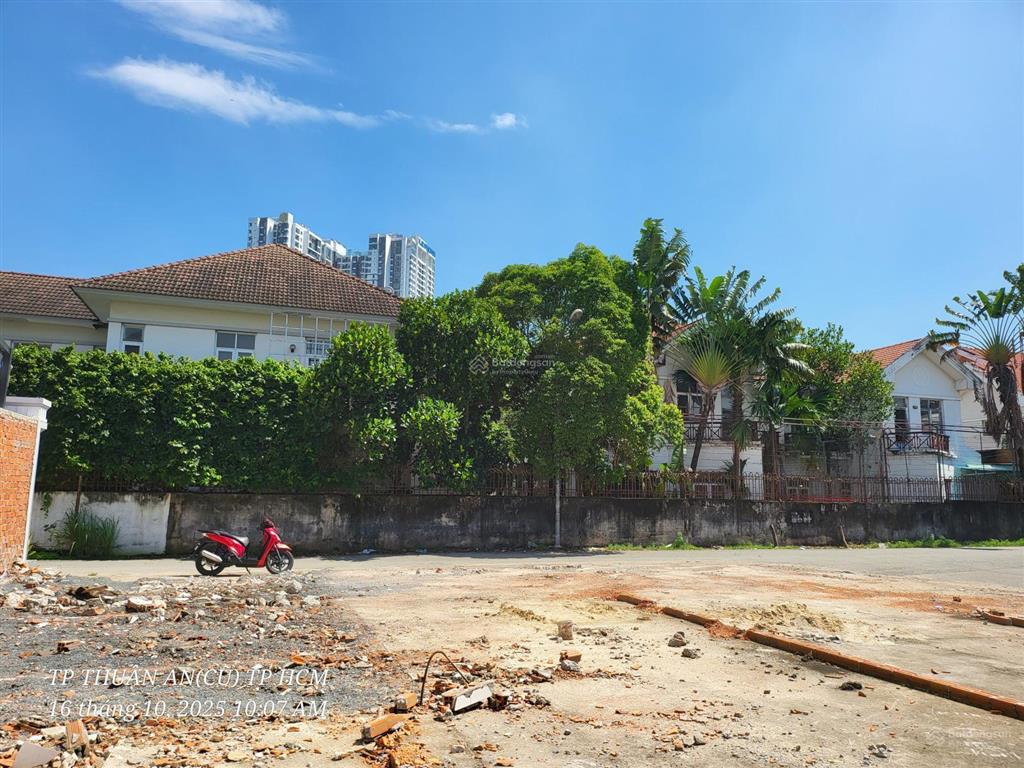 Giá 3,2 tỷ sở hữu đất 105m2 lái thiêu tiềm năng sổ riêng gần sân golf, kcn vsip 1